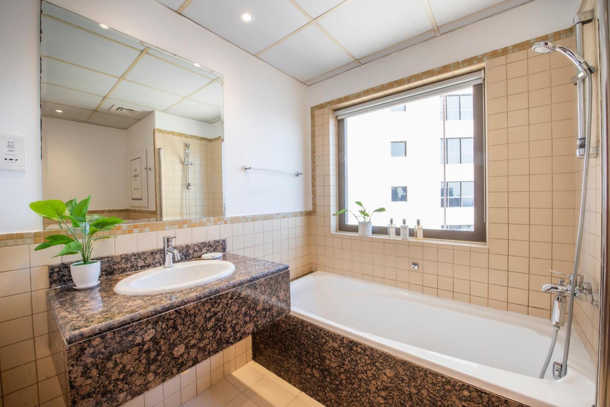 Nasma Luxury Stays- Majestic Marina Views, Lavish 4Br Getaway In Jbr Dubai Esterno foto